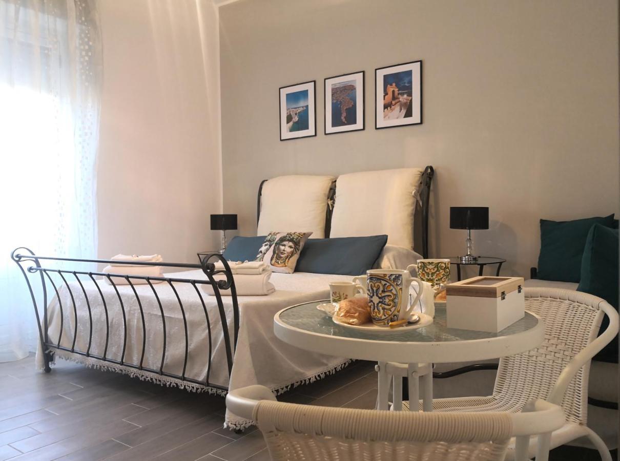 Casa La Morettina - Cortile Privato Interno Сиракузы Экстерьер фото